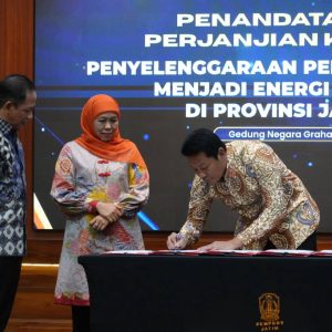 Dihadiri Gubernur Jatim, Pemkab Sidoarjo Teken Kerja Sama Pengolahan Sampah Jadi Energi Listrik
