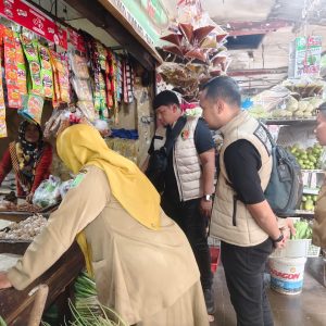 Polres Pasuruan Pantau Pasar Pastikan Stok Pangan Aman Pascalebaran