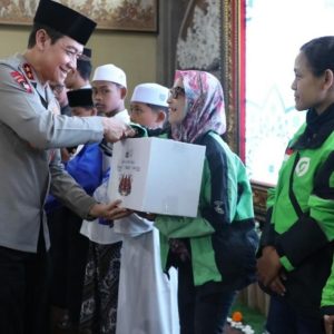 Kapolda Bali Daniel Adityajaya Gelar Buka Puasa Bersama PNPP, Ojol, Purnawirawan dan Anak Yatim