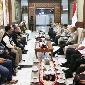 Polda Jatim Satukan Persebaya dan Arema, Perkuat Komitmen Laga Damai di Kanjuruhan