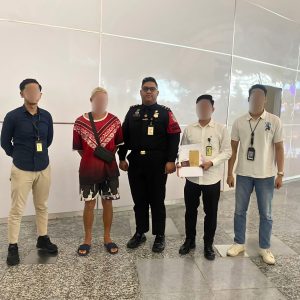 Aksi Viral Lompat Tebing Pakai Motor, WNA Belgia Dideportasi Imigrasi Ngurah Rai