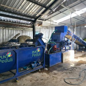 Wujudkan Bali Bersih, PLN UIP JBTB Sulap Sampah Plastik Jadi Peluang Ekonomi di Desa Nyitdah