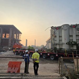 Sokong Kelistrikan Jantung Jawa Timur, 6 Unit IBT GISTET 500 kV Waru Tiba di Pelabuhan Mirah, Tanjung Perak
