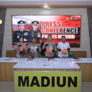 Polres Madiun Amankan Dua Tersangka Curanmor Modus Incar Motor di Persawahan dan Teras Rumah