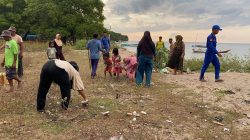 Ditpolairud Polda NTB, Sentuhi Masyarakat Mencintai Kawasan Pantai Yang Ramah Lingkungan