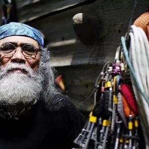 Harry Suliztiarto Berpihak Pada Luka