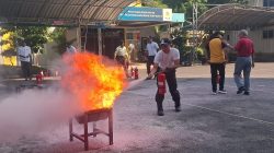 Satuan Pengamanan PT Haleyora Powerindo Tingkatkan Kesiapsiagaan Lewat Refreshment Penanganan Kebakaran di Kompleks PLN Ketintang