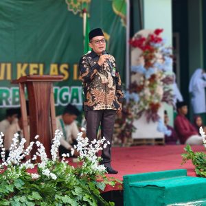 Kepala Kantor Kementerian Agama Serdang Bedagai Hadiri Perpisahan dan Pelepasan Siswa MTs Al Washliyah 16 Perbaungan