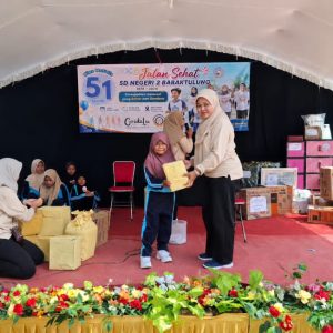 SD Negeri 2 Babaktulung Rayakan Dies Natalis ke-51 dengan Jalan Sehat Meriah