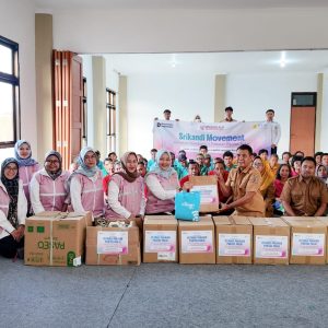 Srikandi PLN Icon Plus Jatim Salurkan Bantuan di Liponsos Keputih, Tebar Semangat Kartini Lewat Aksi Nyata