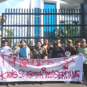 Mahasiswa Geruduk Kejatisu, Tuntut Panggil & Periksa Kadis SDABMBK Deli Serdang