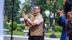 Jelang Hardiknas 2026, Kadisdik Jatim Aries Agung Paewai Tinjau Gladi Bersih di Gedung Negara Grahadi