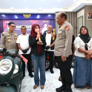 *Polda Jatim Kembalikan Motor Korban Curanmor dan Begal Tanpa Biaya*