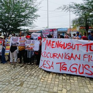 Aksi Unjuk Rasa Warnai Polemik Pilkades Tanjung Gusta, Masyarakat Ajukan 7 Tuntutan
