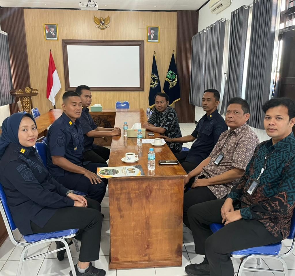Optimalkan Pengelolaan Aset, Jajaran Fasilitatif Lapas Batang Laksanakan Koordinasi BAST Mobil APV dari Rudenim Semarang