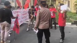 Mahasiswa Geruduk Kantor Polisi, Desak Kapolda Sumut Berikan Sangsi Tegas Kepada Kapolres Humbahas Dinilai Lamban Berantas Judi Togel