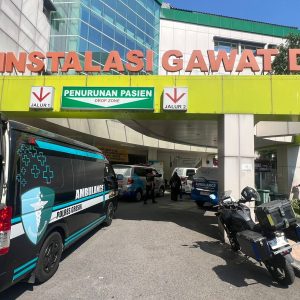 Wujud Kepedulian Polres Gresik, Sidokkes Berikan Layanan Ambulans Gratis untuk Pasien Asal Bawean