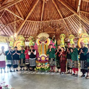 Bupati Sanjaya Resmi Buka Parade Gebogan dan Baleganjur DTW Ulun Danu Beratan & The Blooms Bali 2026