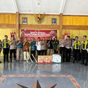 Wujud Kepedulian HUT Bhayangkara ke-80, Polres Gresik Bantu Petani di Panceng dengan Alsintan