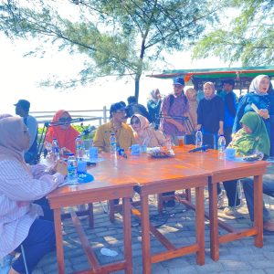 Kampung Nelayan Kenjeran Jadi Pusat Gaung Gerakan Ayah Wajib Hadir