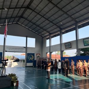 Peringati Hari Keluarga Nasional ke-33 Tahun 2026, Lapas Batang Gelar Upacara Khidmat di Aula Internal
