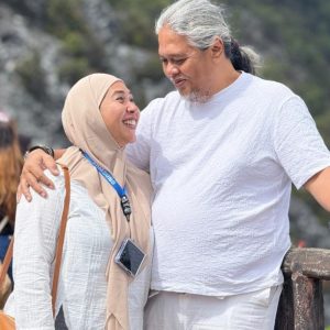 15 Tahun Harmoni Cinta dan Pengabdian, Heru MAKI–Dwi Yulis Rayakan Anniversary Pernikahan Kristal