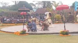 Tingkatkan Kunjungan Wisatawan, Pengelola DTW Ulun Danu Gelar Pentas Budaya Barong Dance dan Parade Gebogan
