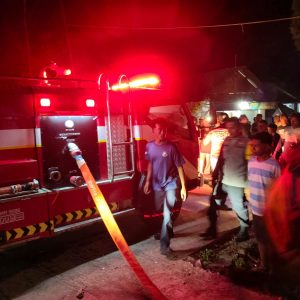 Kebakaran Di Cempi Jaya, Satu Unit Rumah Panggung Ludes Terbakar, Tak Ada Korban Jiwa, Polsek Hu,u Cepat Turun Tangan