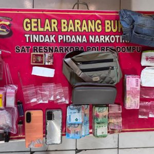 Tim Opsnal Satresnarkoba Grebek dan Geladah Rumah Pengedar Sabu Di Wilayah Hu,u.BB 6,67 Gram dan Uang Tunai Rp. 8.030.000