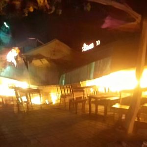 Diduga Akibat Ledakan Elpiji, Kebakaran Hanguskan Empat Bangunan di Dukuh Kupang Surabaya, Seorang Korban Alami Luka Bakar