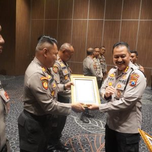 Polres Gresik Raih Juara 2 Pelaksanaan Giat Patroli Harkamtibmas Terbanyak pada Anev Samapta Polda Jatim