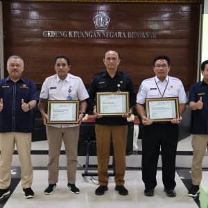 KOMISI PEMILIHAN UMUM PROVINSI BALI RAIH PENGHARGAAN DARI KPPN DENPASAR