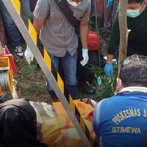 Geger! Mayat Tanpa Busana Ditemukan Mengambang di Sumur Tua Kebun Sengon Probolinggo, Polisi Selidiki Identitas Korban