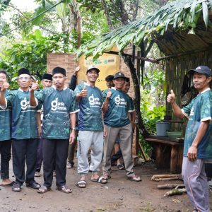 Mitigasi Longsor dan Dorong Ekonomi Warga, PLN UIP JBTB Salurkan Bantuan Konservasi 4.000 Pohon Aren Genjah Asal Aceh di Banyuwangi
