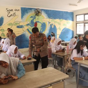 Siapkan Generasi Cerdas Digital, Polres Semarang Gelar Pelatihan Artificial Intelligence untuk 188 Siswa SMK H. Moenadi.