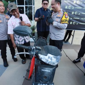 Polres Gresik Berhasil Ungkap Curanmor, Petani Balongpanggang Senang Motornya Kembali