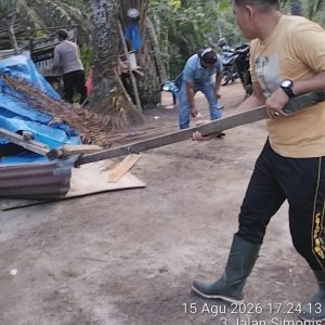Gerebek Pondok di Kebun Sawit, Polsek Na IX-X Temukan Bekas Bong dan Plastik Klip Diduga Sabu