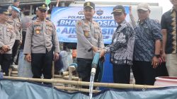 Polres Semarang Salurkan 13 Ribu Liter Air Bersih untuk 870 Warga Dusun Jagir.