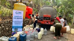 Kekeringan Meluas, YBM PLN UIP JBTB Salurkan 50 Ribu Liter Air Bersih ke Bondowoso dan Mojokerto