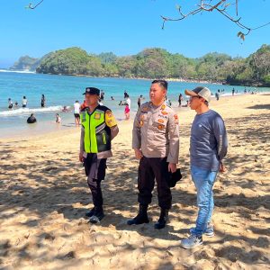 Polres Malang Perketat Patroli di Pantai Balekambang Antisipasi Kecelakaan Laut