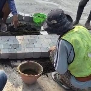 Jalan Sudah Bagus Dibongkar, Proyek Batu Alam Didepan MPP Siola Disorot AMI Untuk Apa Anggaran Dihabiskan