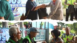 Sambut HUT Lalu Lintas ke-71, Polres Pelabuhan Tanjung Perak Salurkan Bansos dan Rangkul Komunitas Ojol