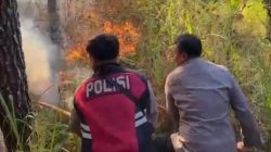 Polres Magetan Bersama Tim Gabungan Tangani Karhutla di Panekan Lereng Gunung Lawu