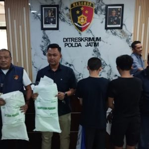Jatanras Ditreskrimum Polda Jatim Tangkap Komplotan Penggelapan Beras Bantuan Pangan Milik Bulog