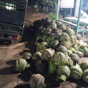 Mobil Terjebak di Area Galian Pipa KM 32 Rokan Hilir, Warga Harapkan Perhatian Serius dari Pimpinan dan Pihak Terkait