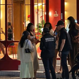 Imigrasi Ngurah Rai Deportasi 9 WNA, Dua di Antaranya “Investor Bodong”