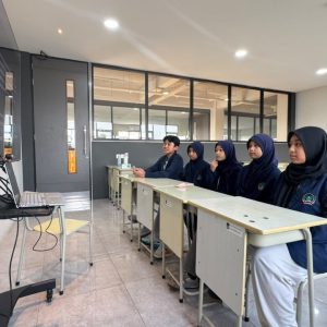 Ciptakan Boneka Pengelola Emosi, Siswa SMP SAIM Raih Medali Emas Kompetisi Internasional ISIF 2026