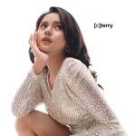 Alisha Syauqina Gunawan Raih Juara 1 Puteri Kebaya Jakarta Pusat 2027 Kategori Remaja