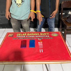 Polsek Pekat Ringkus Dua Orang Pengedar Sabu Di Desa Kadindi