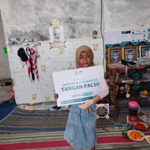 Bukan Sekadar Tangan Palsu, YBM PLN UIP JBTB Hadirkan Harapan Baru bagi Risma